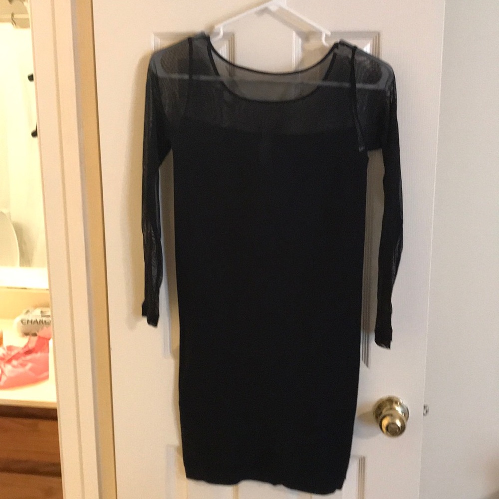 Too small - Picture 2 of 3